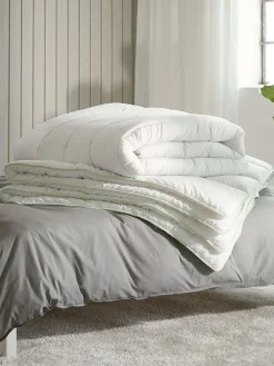 DODO ANTI ACARIENSGoldCouette synthétique 240x220 DODO ANTI ACARIENS chaude