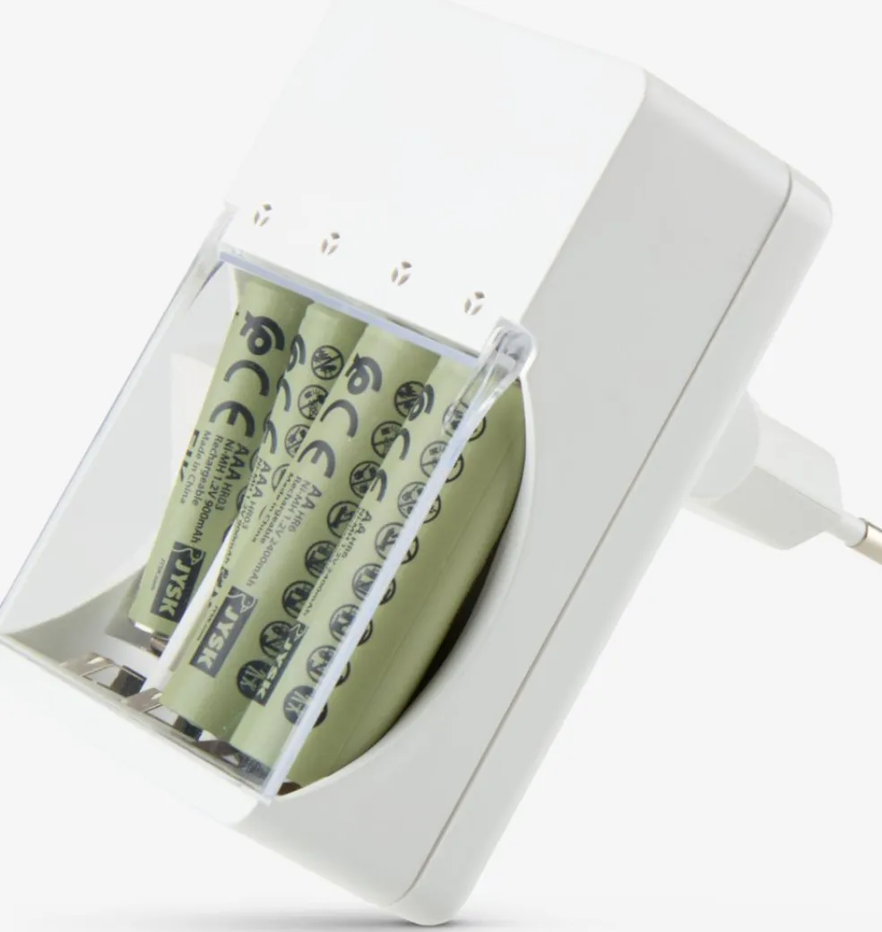 EIKChargeur de piles EIK a/prise blanc