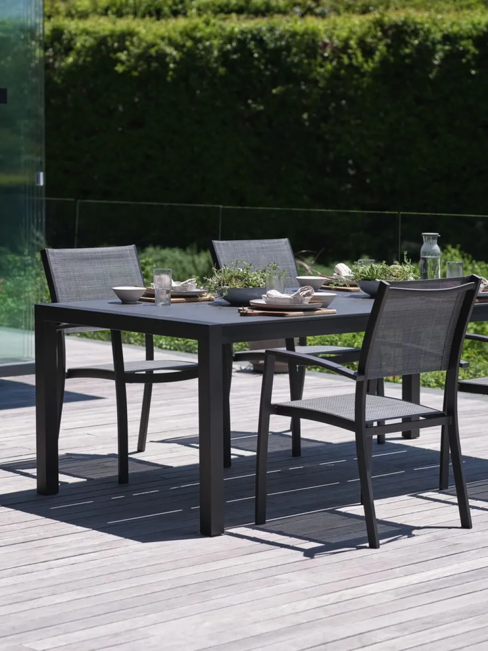 HAGEN + STRANDBYHAGEN L214 table + 4 STRANDBY chaises gris