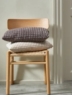 HAGTORNCoussin HAGTORN 30x50 beige