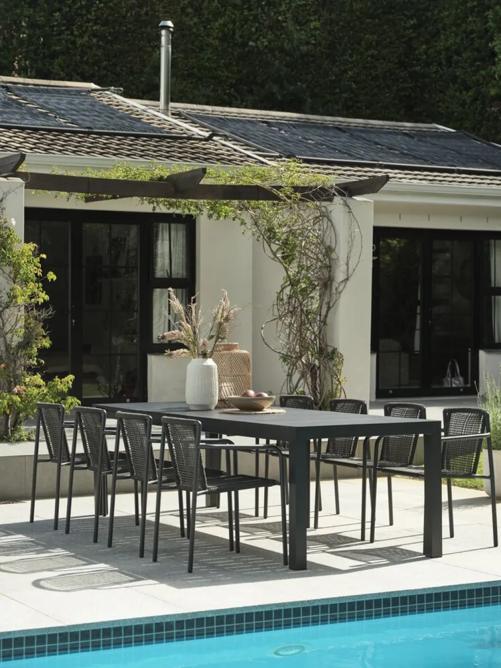 HESTEHAVETable de jardin HESTEHAVE l95xL205/275 noir