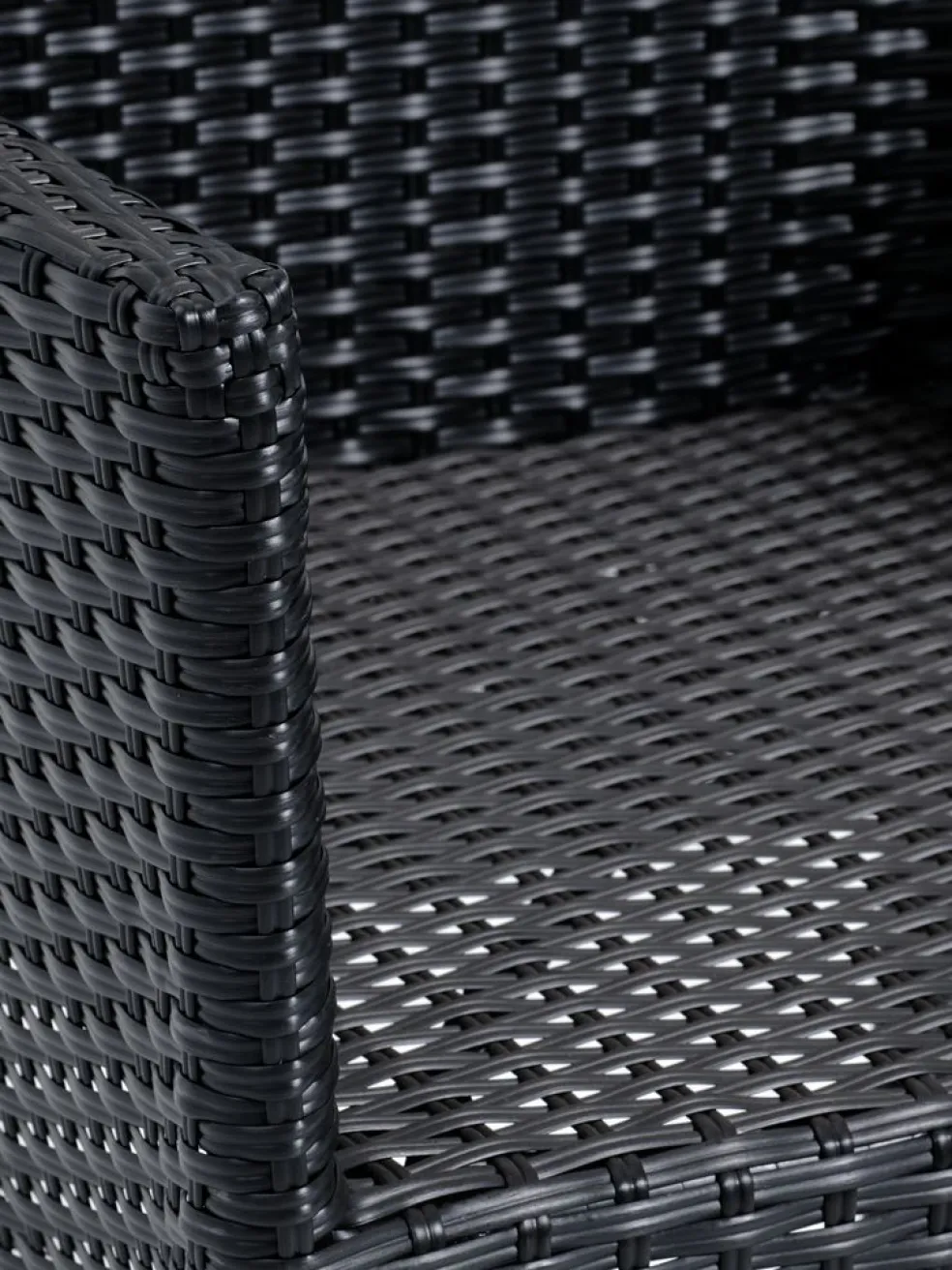 HOBRO + AIDTHOBRO L70 table + 2 AIDT chaises noir