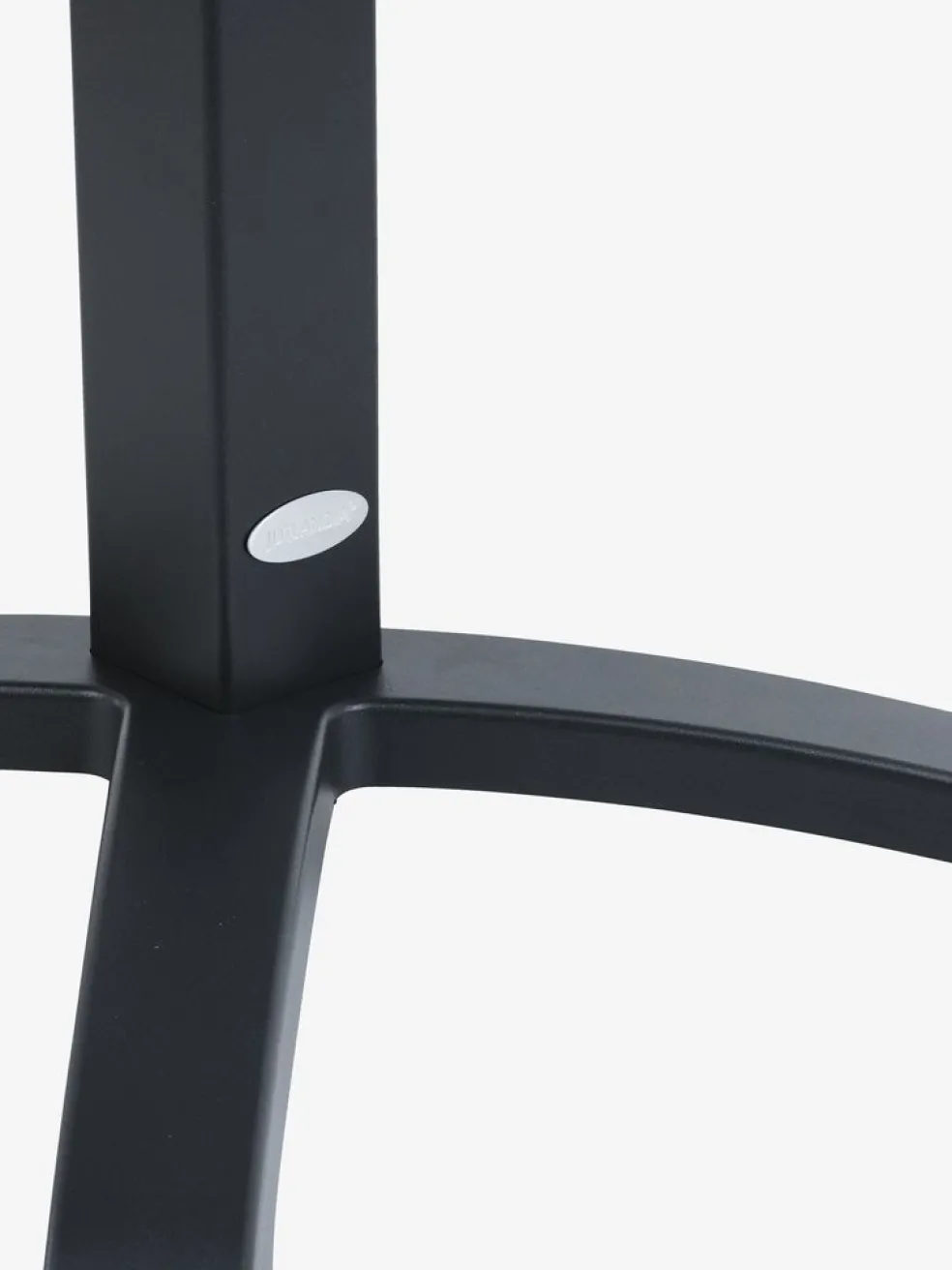 HOBRO + ILDERHUSEHOBRO L70 table + 2 ILDERHUSE chaises noir