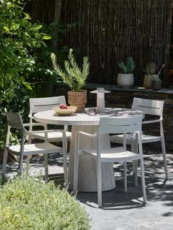 INGSTRUPChaise empilable INGSTRUP beige