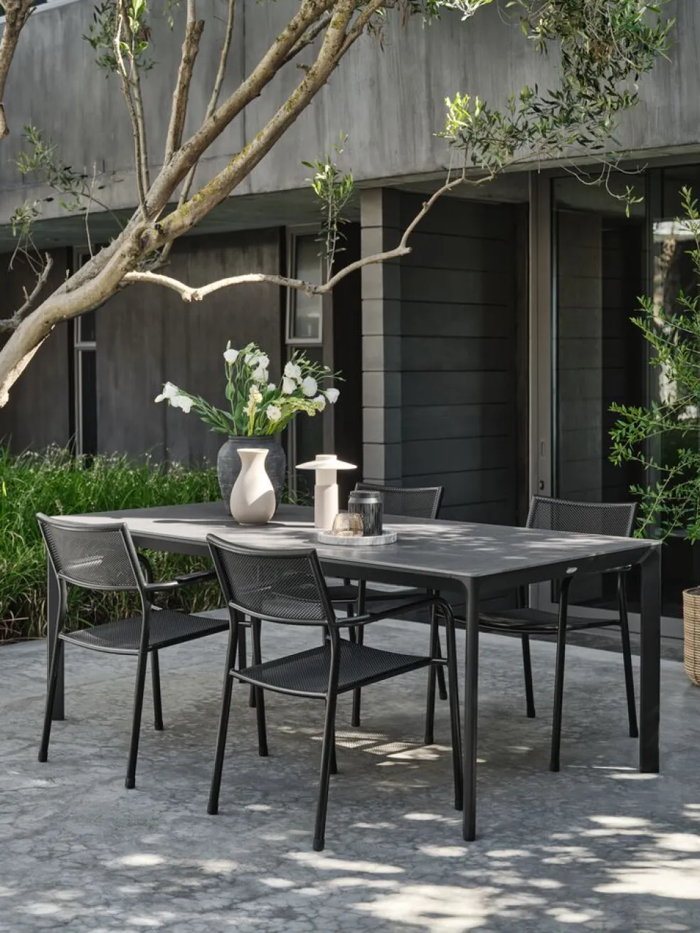 KUMLATable de jardin KUMLA l95xL200 gris