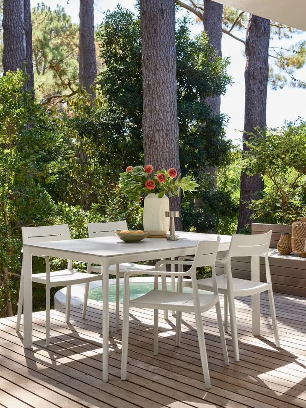 KUMLATable de jardin KUMLA l95xL150 beige