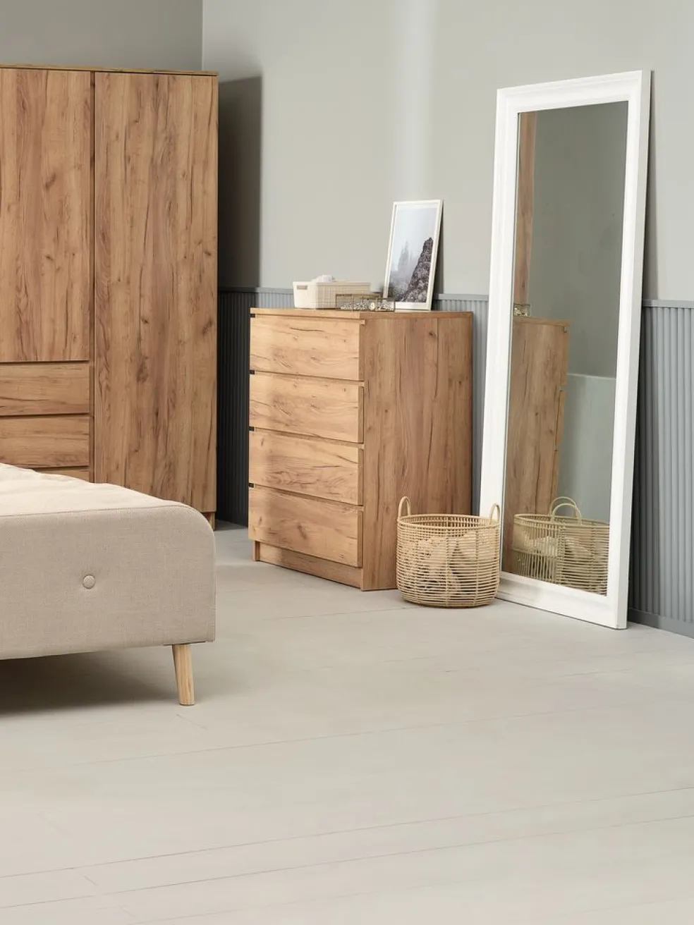 LIMFJORDENCommode 4 tiroirs LIMFJORDEN coloris chêne naturel