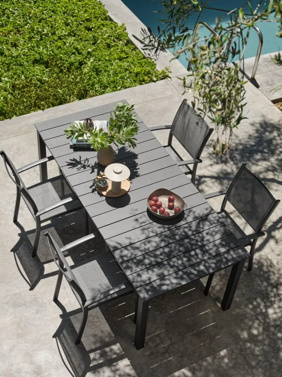 MOSSTable de jardin MOSS l95xL214/315 gris