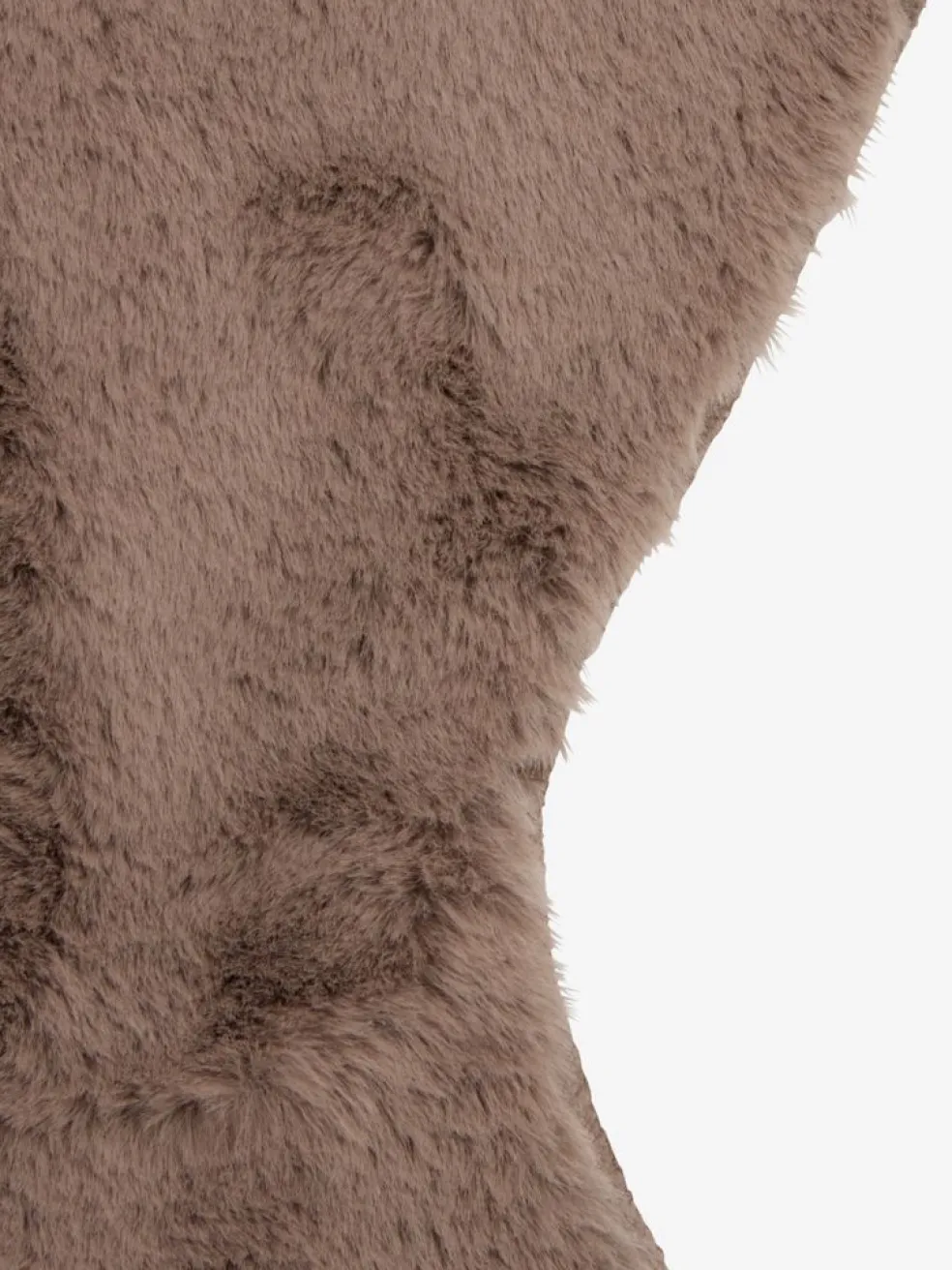 OXELTapis fausse fourrure OXEL 60x90 sable foncé
