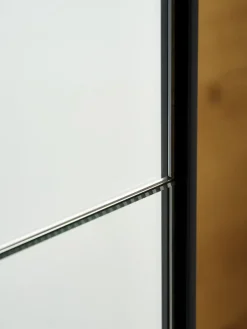 RABERGArmoire RABERG 200x200 a/miroir coloris chêne chaud