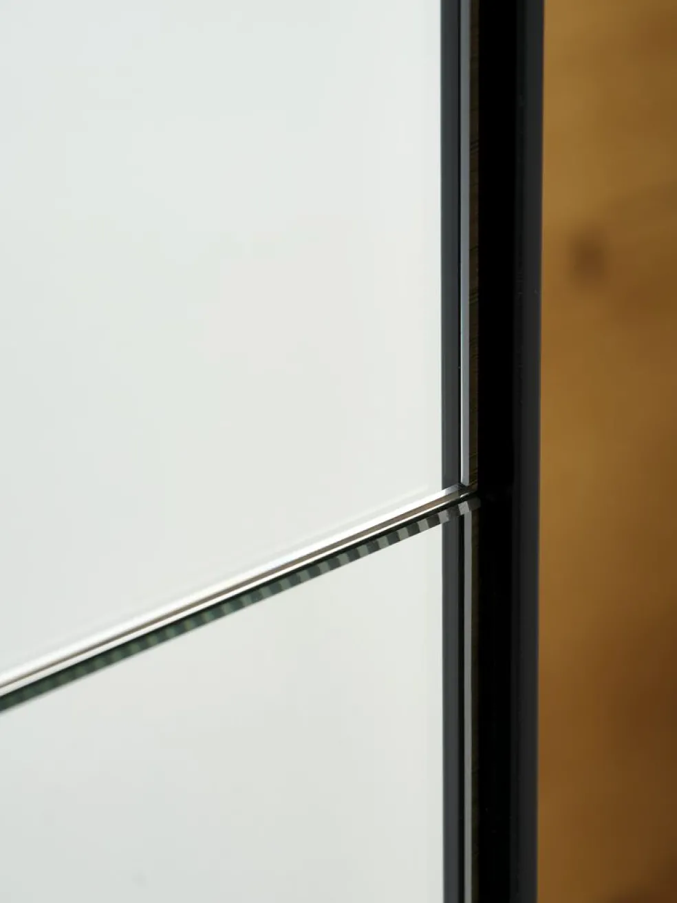 RABERGArmoire RABERG 200x200 a/miroir coloris chêne chaud