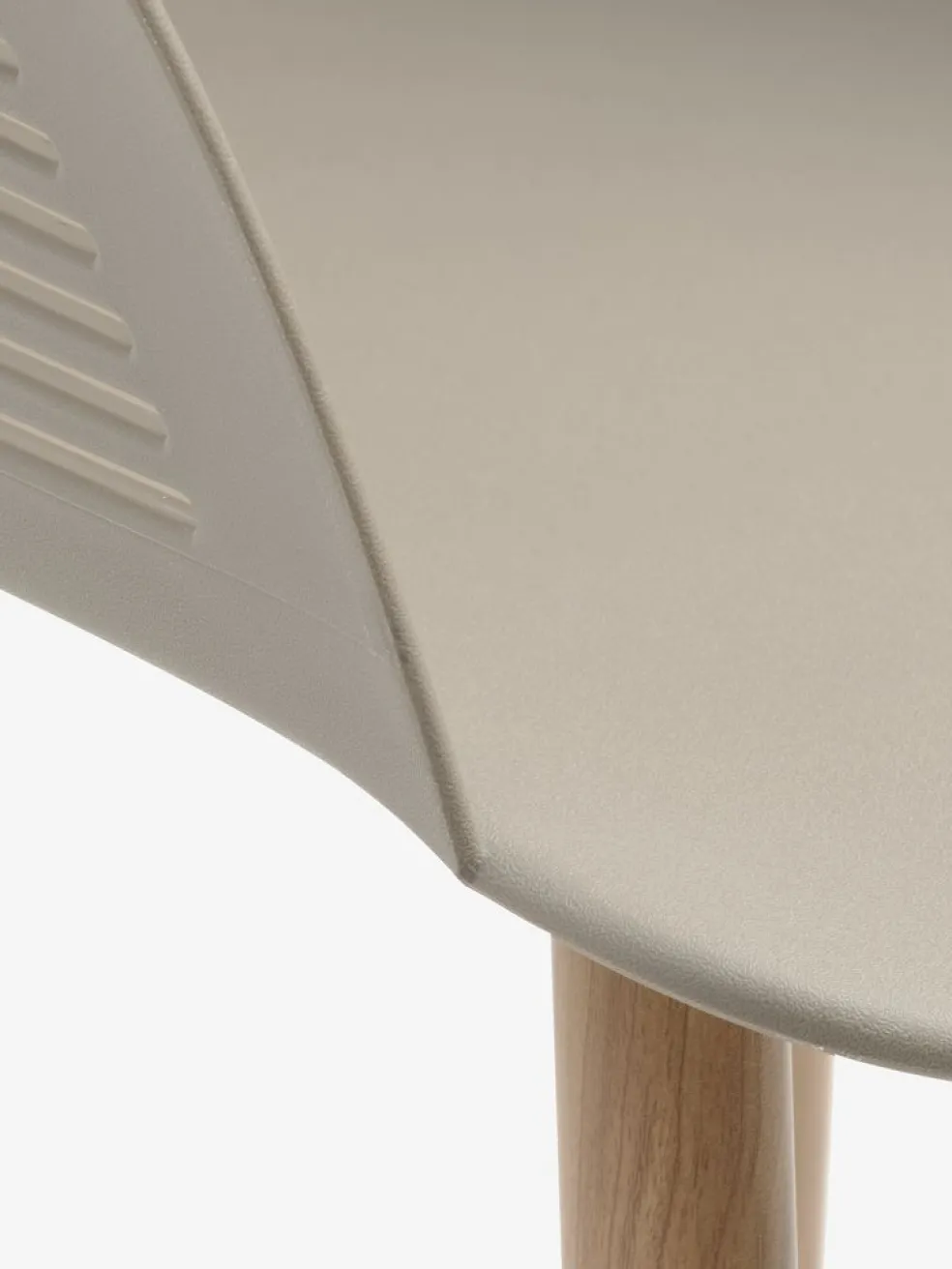 RAUMA + VANTORERAUMA L140 table + 4 VANTORE chaises sable foncé
