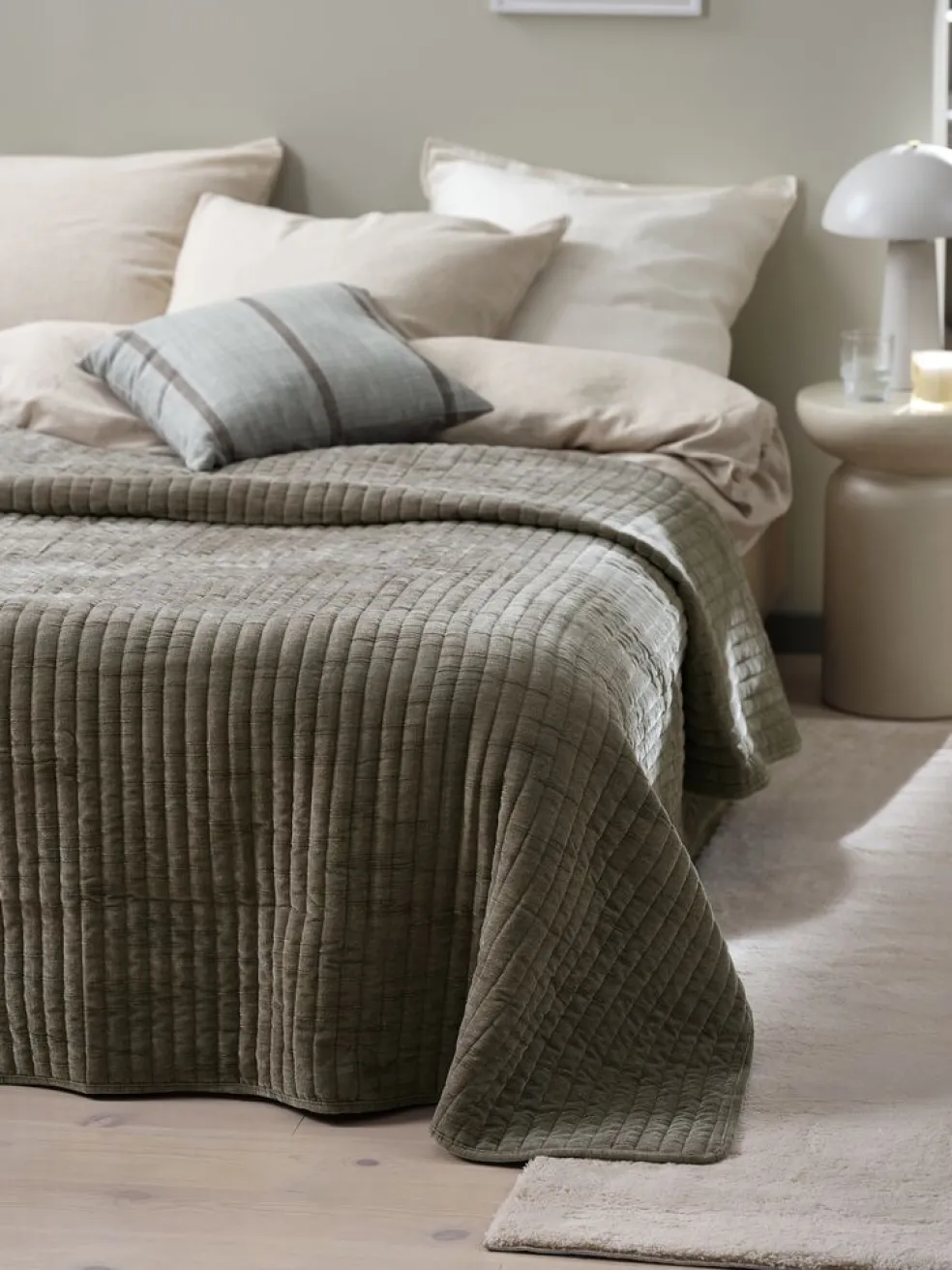 RUNDSKOLMCouvre-lit RUNDSKOLM 220x240 gris