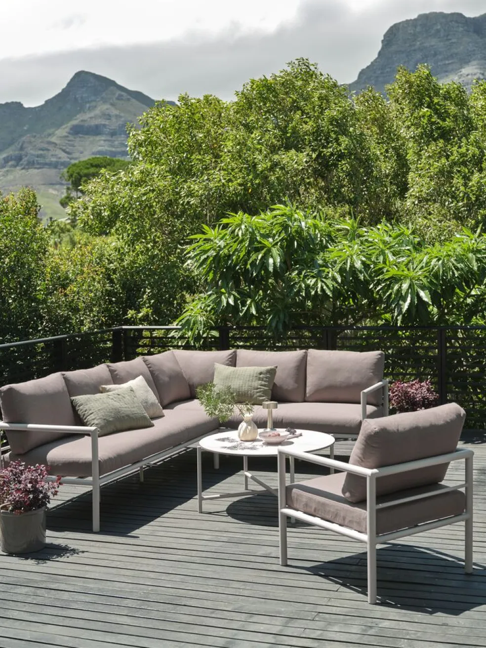 TAERNABYEnsemble lounge TAERNABY 7 personnes beige