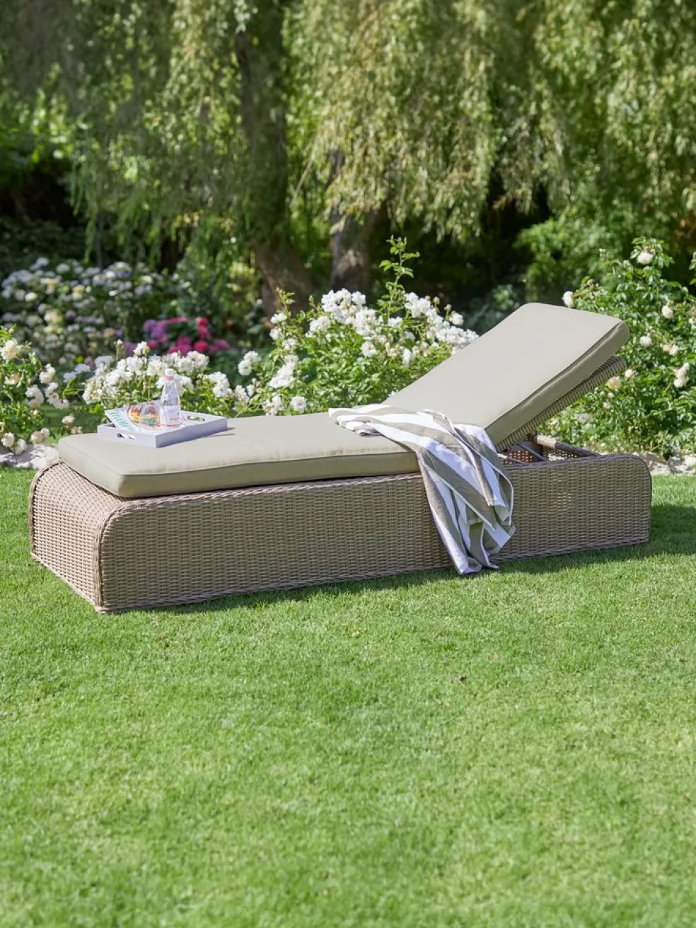 TAMBOHUSEBain de soleil TAMBOHUSE l76xL206 naturel