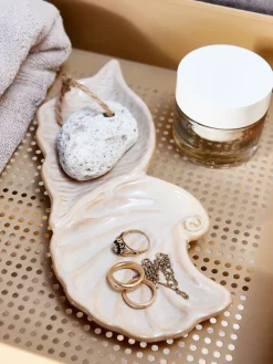 TORTUNAPlateau TORTUNA 10x25cm forme coquillage beige