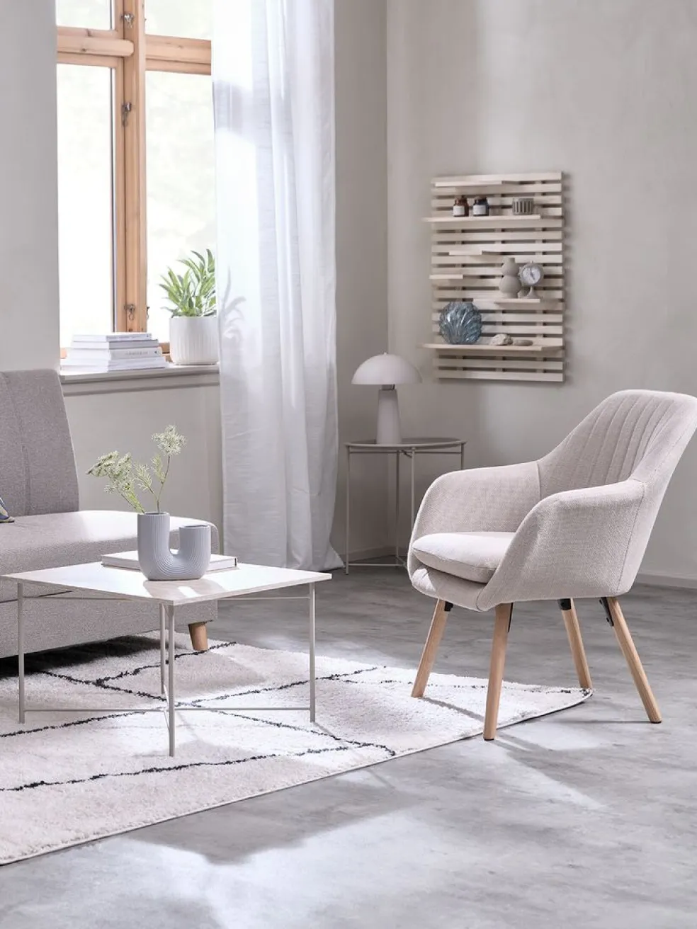 UDSBJERGFauteuil UDSBJERG tissu beige/chêne