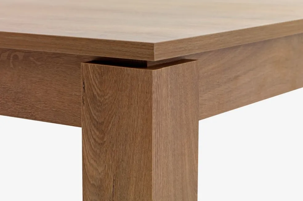 VEDDETable VEDDE 90x160 coloris chêne foncé